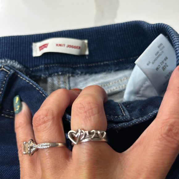 3 pairs of skinny Levi’s 24 months - Picture 2 of 4